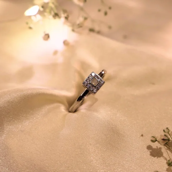 Hazel Ring